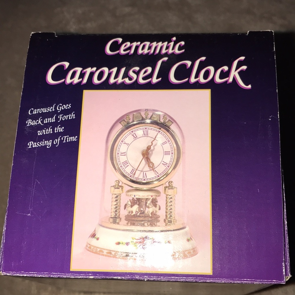 Ceramic Carousel ๐ Clock battery operated New in box - Picture 4 of 5